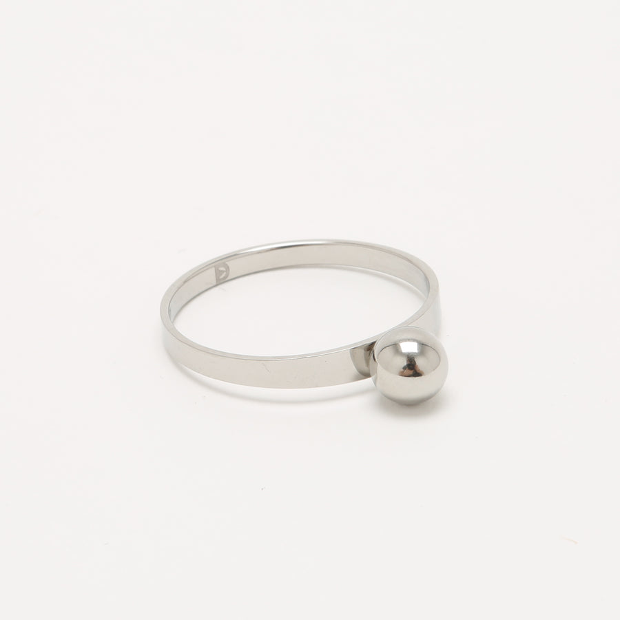 Modern Self Defence Ring with a Smooth Top | Defender Ring